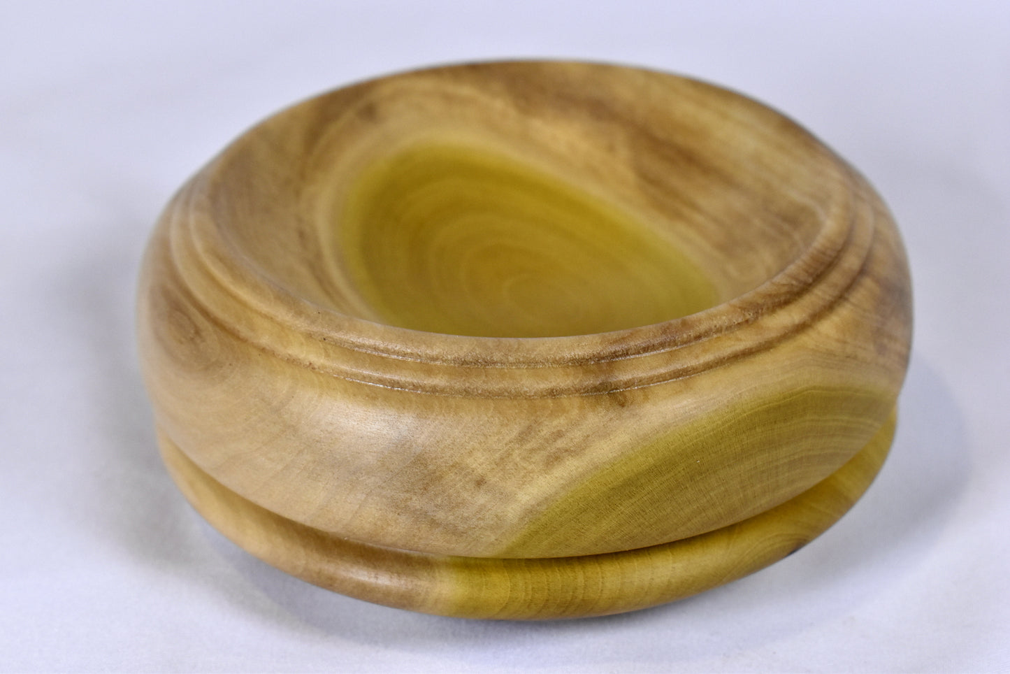 Shallow poplar bowl